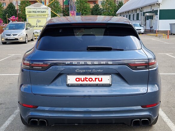 2018 Porsche Cayenne Turbo III, голубой, 9050000 рублей - вид 15