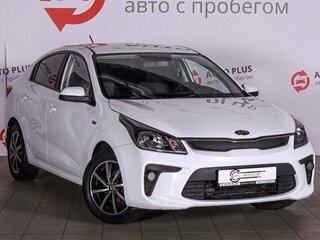 2017 Kia Rio IV, белый, 1348000 рублей, вид 1