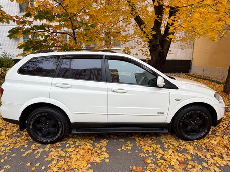 2012 SsangYong Kyron 6-speed I Рестайлинг, белый, 850000 рублей, вид 4