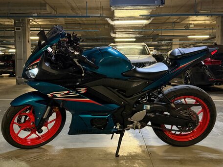 2021 Yamaha YZF-R3, синий, 590000 рублей, вид 1