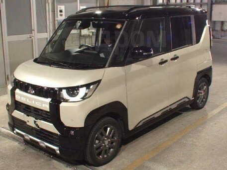 2023 Mitsubishi Delica Mini I, бежевый, 1050000 рублей, вид 2