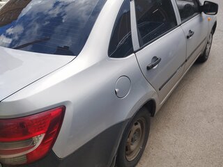 2014 Lada (ВАЗ) Granta I, серебристый, 480000 рублей, вид 2