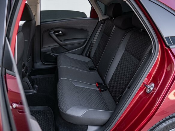 2019 Volkswagen Polo V Рестайлинг, красный, 1450000 рублей - вид 8