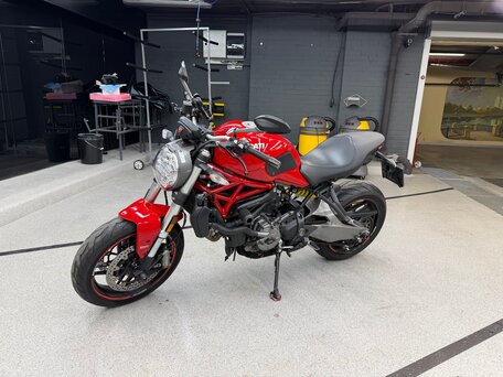 2020 Ducati Monster 821, красный, 800000 рублей, вид 1