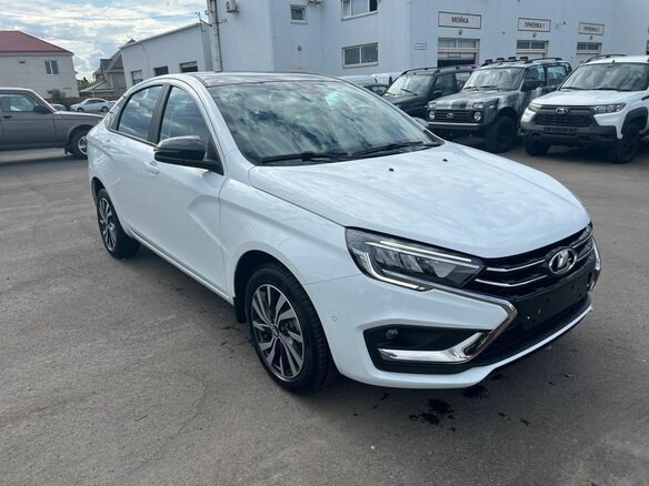 2026 Lada (ВАЗ) Vesta I Рестайлинг (NG), белый - вид 2