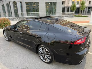 2019 Kia Stinger I, чёрный, 2450000 рублей, вид 4