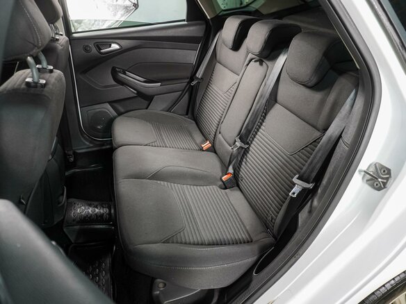 2016 Ford Focus III Рестайлинг, белый, 1399000 рублей - вид 8