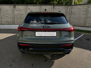 2026 Audi Q5 45 TFSI III (GU), зелёный, 7350000 рублей, вид 5