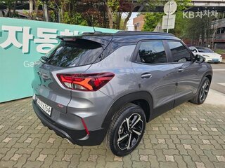 2022 Chevrolet TrailBlazer III, серый, 1750000 рублей, вид 5
