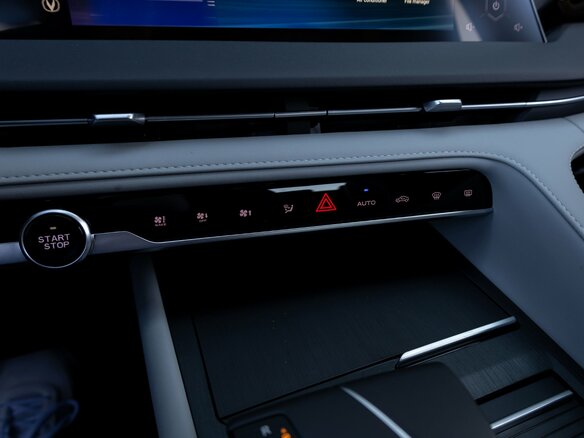 2024 Changan CS75 Plus III, серый, 2395000 рублей - вид 18