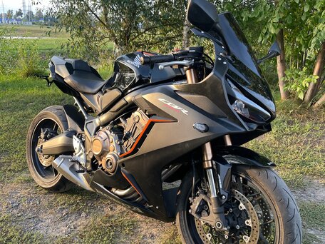 2023 Honda CBR 650R, чёрный, 840000 рублей, вид 1