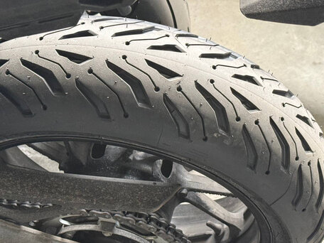 2016 Yamaha MT-09 Tracer (FJ-09), серый, 700000 рублей, вид 5