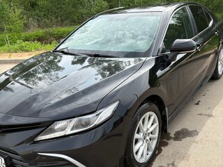 2021 Toyota Camry VIII (XV70) Рестайлинг, чёрный, 2300000 рублей, вид 1