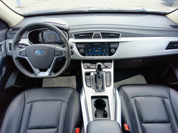 2018 Geely Atlas I, серый, 1299995 рублей - вид 17