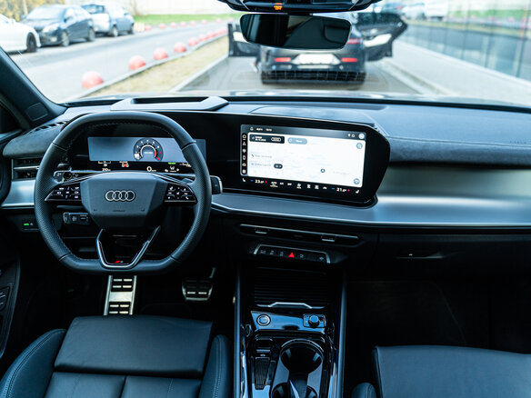 2026 Audi Q3 Sportback TFSI III (FJ), серый, 7499000 рублей - вид 8