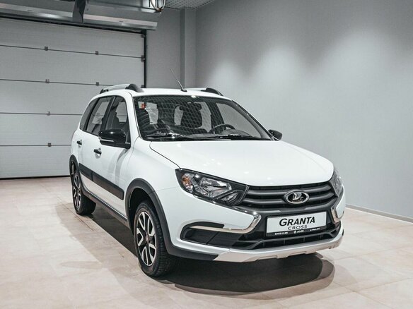 2026 Lada (ВАЗ) Granta Cross I Рестайлинг, белый - вид 1