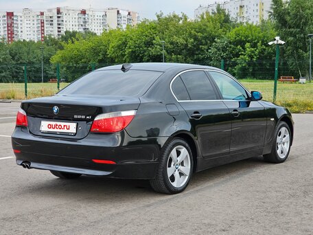 2007 BMW 5 серии 525xi V (E60/E61), чёрный, 1047000 рублей, вид 4