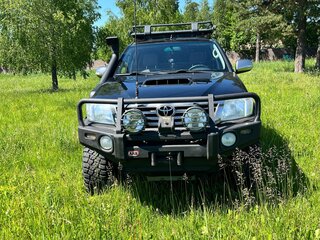 2013 Toyota Hilux VII Рестайлинг, чёрный, 3050000 рублей, вид 3