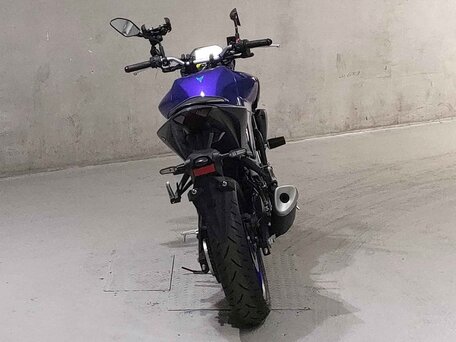 2023 Yamaha MT-03, синий, 675000 рублей, вид 4