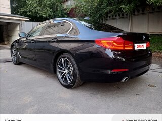2018 BMW 5 серии 520i VII (G30/G31/G38), чёрный, 2850000 рублей, вид 5