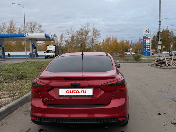 2012 Ford Focus III, красный, 650000 рублей - вид 4
