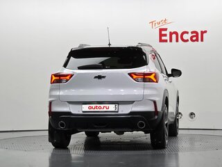 2022 Chevrolet TrailBlazer III, белый, 2050000 рублей, вид 4