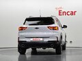 2022 Chevrolet TrailBlazer III, белый, 2050000 рублей - вид 3