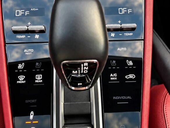 2021 Porsche Cayenne Coupé III, чёрный, 9270000 рублей - вид 21
