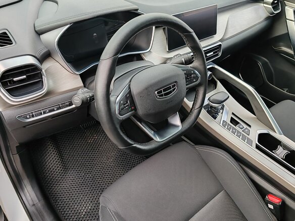 2023 Geely Coolray I, белый, 1560000 рублей - вид 11