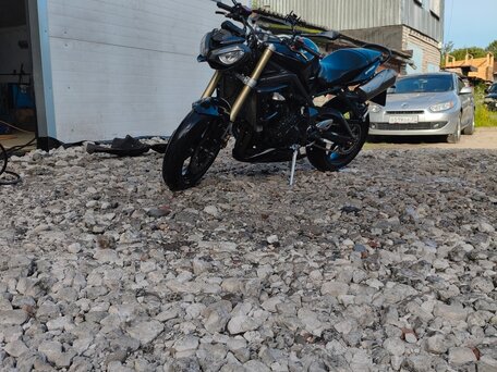 2010 Triumph Street Triple, чёрный, 440000 рублей, вид 1