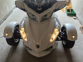 2011 BRP Can-Am Spyder, белый, 1500000 рублей, вид 5