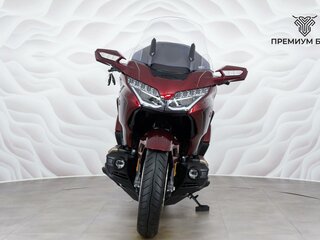 2025 Honda GL 1800 Gold Wing, красный, 3199000 рублей, вид 4