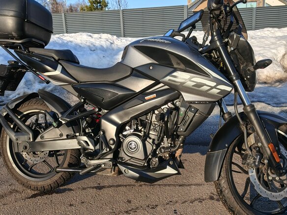 2022 Bajaj Pulsar NS 200, серый, 230000 рублей - вид 7