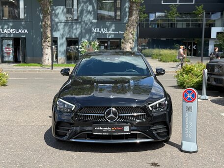 2023 Mercedes-Benz E-Класс 350 V (W213, S213, C238) Рестайлинг, белый, 5590000 рублей, вид 2