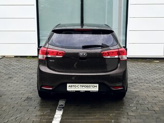 2015 Kia Rio III Рестайлинг, коричневый, 1095000 рублей, вид 4