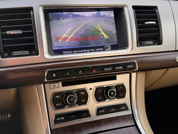 2013 Jaguar XF I Рестайлинг, чёрный, 1400000 рублей - вид 6