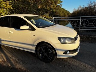 2013 Volkswagen Polo V, белый, 642000 рублей, вид 2