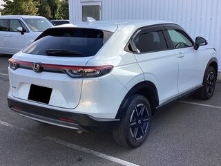 2023 Honda Vezel II, белый, 1794000 рублей, вид 4