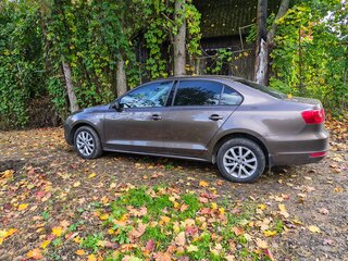 2012 Volkswagen Jetta VI, коричневый, 1000000 рублей, вид 4