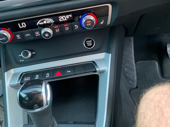 2021 Audi Q3 35 TFSI II (F3), чёрный, 2300000 рублей - вид 19