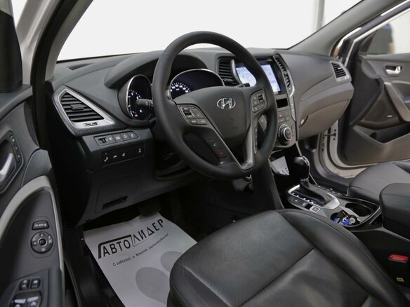 2017 Hyundai Santa Fe III Рестайлинг, белый, 1965000 рублей - вид 5