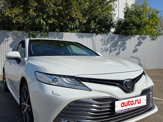 2020 Toyota Camry VIII (XV70), белый, 2900000 рублей, вид 3