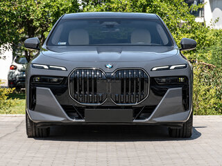 2025 BMW 7 серии 740d xDrive VII (G70), серый, 13950000 рублей, вид 2