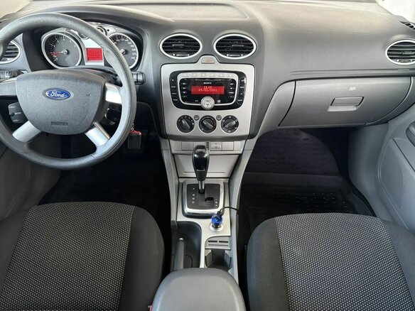 2011 Ford Focus II Рестайлинг, чёрный - вид 10