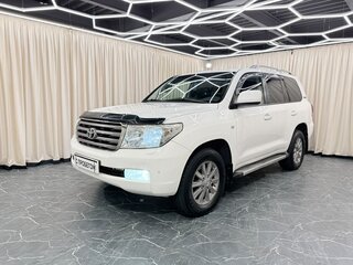 2011 Toyota Land Cruiser 200 Series, белый, 3599900 рублей, вид 2