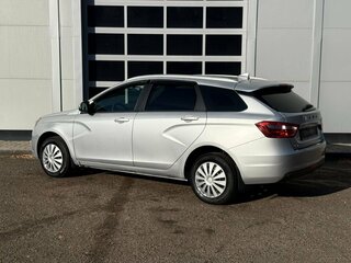2018 Lada (ВАЗ) Vesta SW I, серебристый, 970000 рублей, вид 3