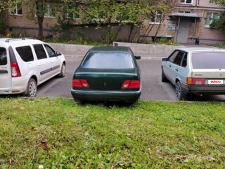 1997 Mercedes-Benz E-Класс 200 II (W210, S210), зелёный, 210000 рублей, вид 4