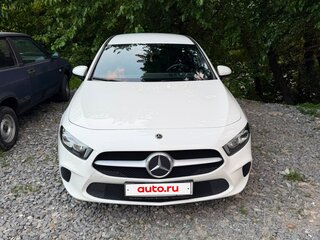 2019 Mercedes-Benz A-Класс 200 IV (W177), белый, 2000000 рублей, вид 1