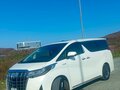 2019 Toyota Alphard III Рестайлинг, белый, 4450000 рублей - вид 2