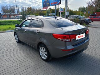 2016 Kia Rio III Рестайлинг, серый, 1540000 рублей, вид 5